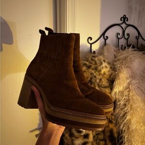 Steve Madden Lenny Chestnut Suede Booties